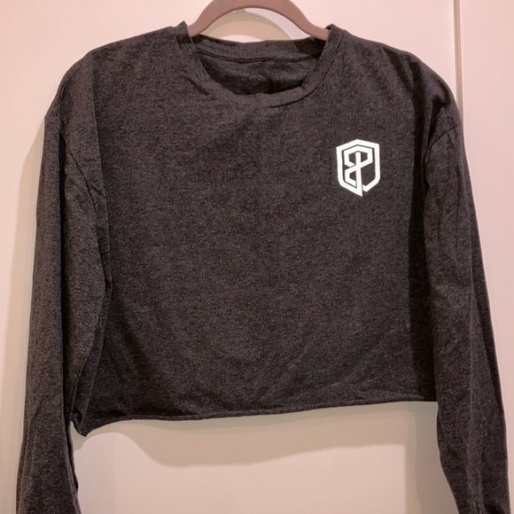 Born Primitive women’s large Gray Long Sleeve Cropped jersey / t-shirt - Picture 10 of 13